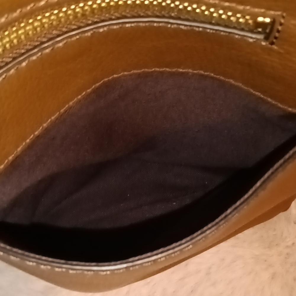 Fossil Tote - Picture 6 of 15